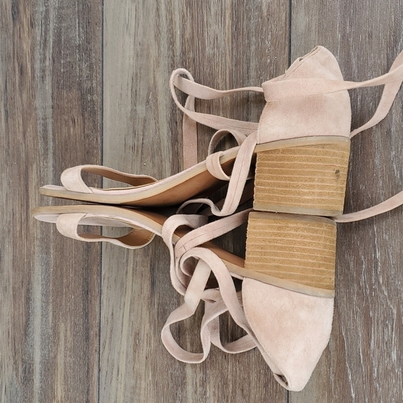 Steve Madden Blush Lace Up Sandals - Picture 7 of 13